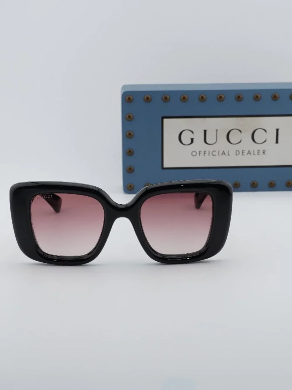 Gucci GG1975S 001 Square Sunglasses – Black / Red Gradient
